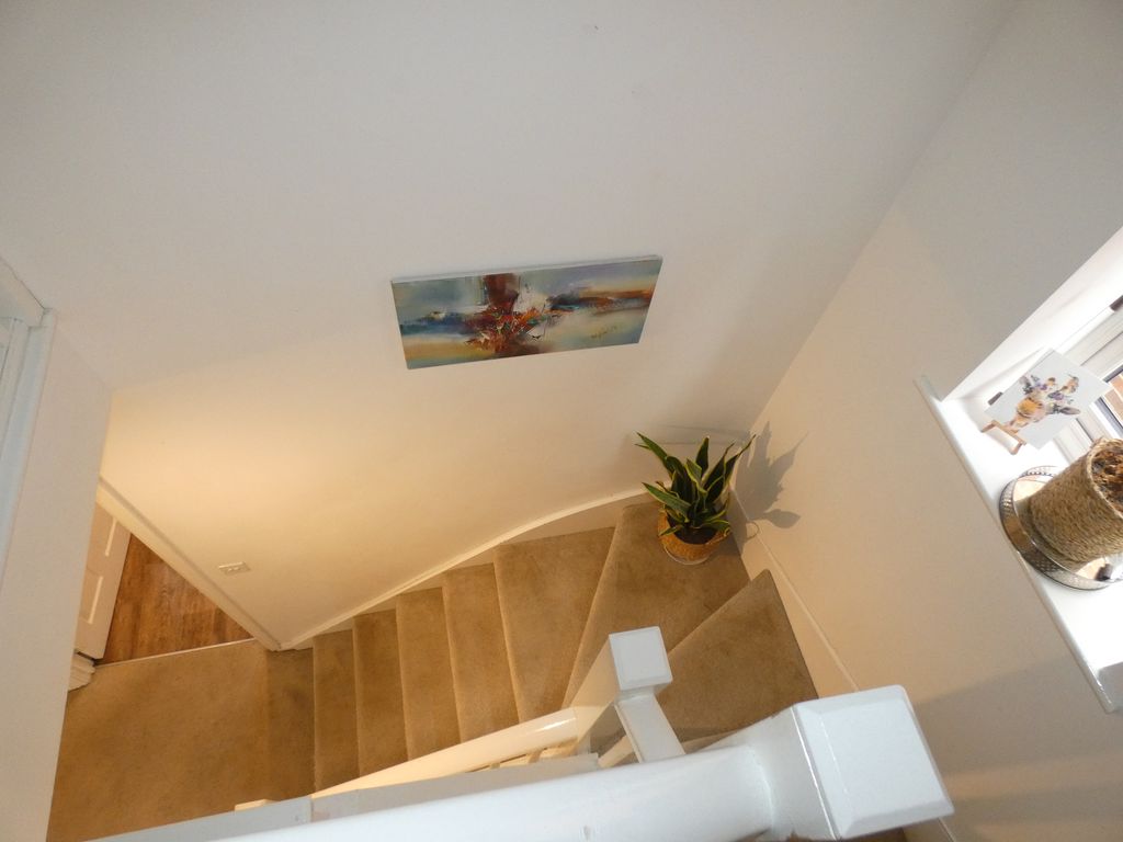 Photo 32- click for photo gallery